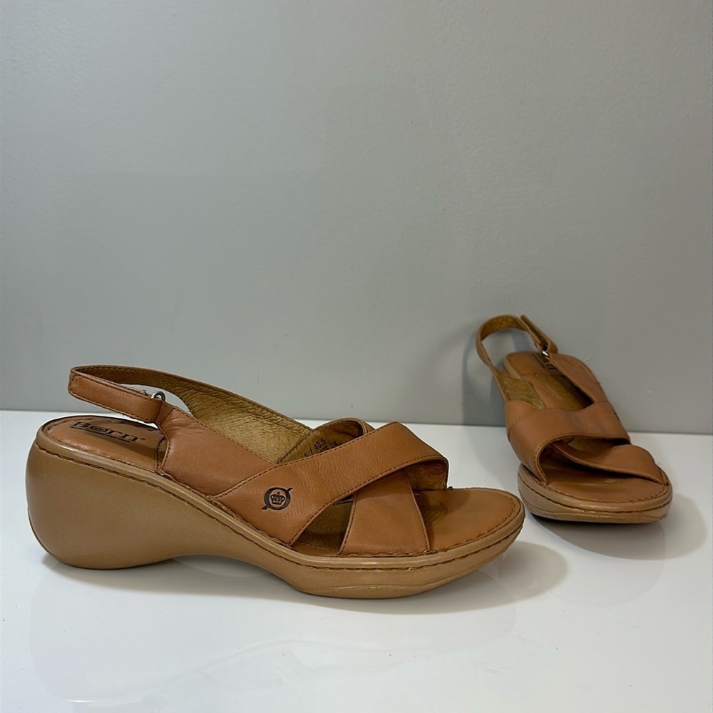 Born Brown Leather Slingback Sandals Size 9